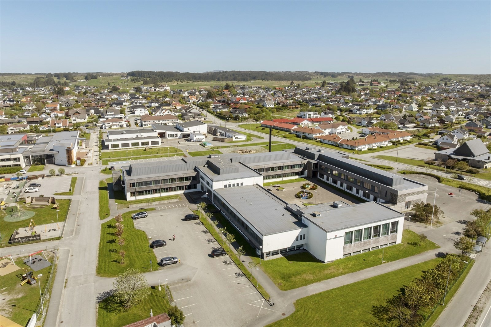 Åkrehamn ungdomsskole. Galleribilde