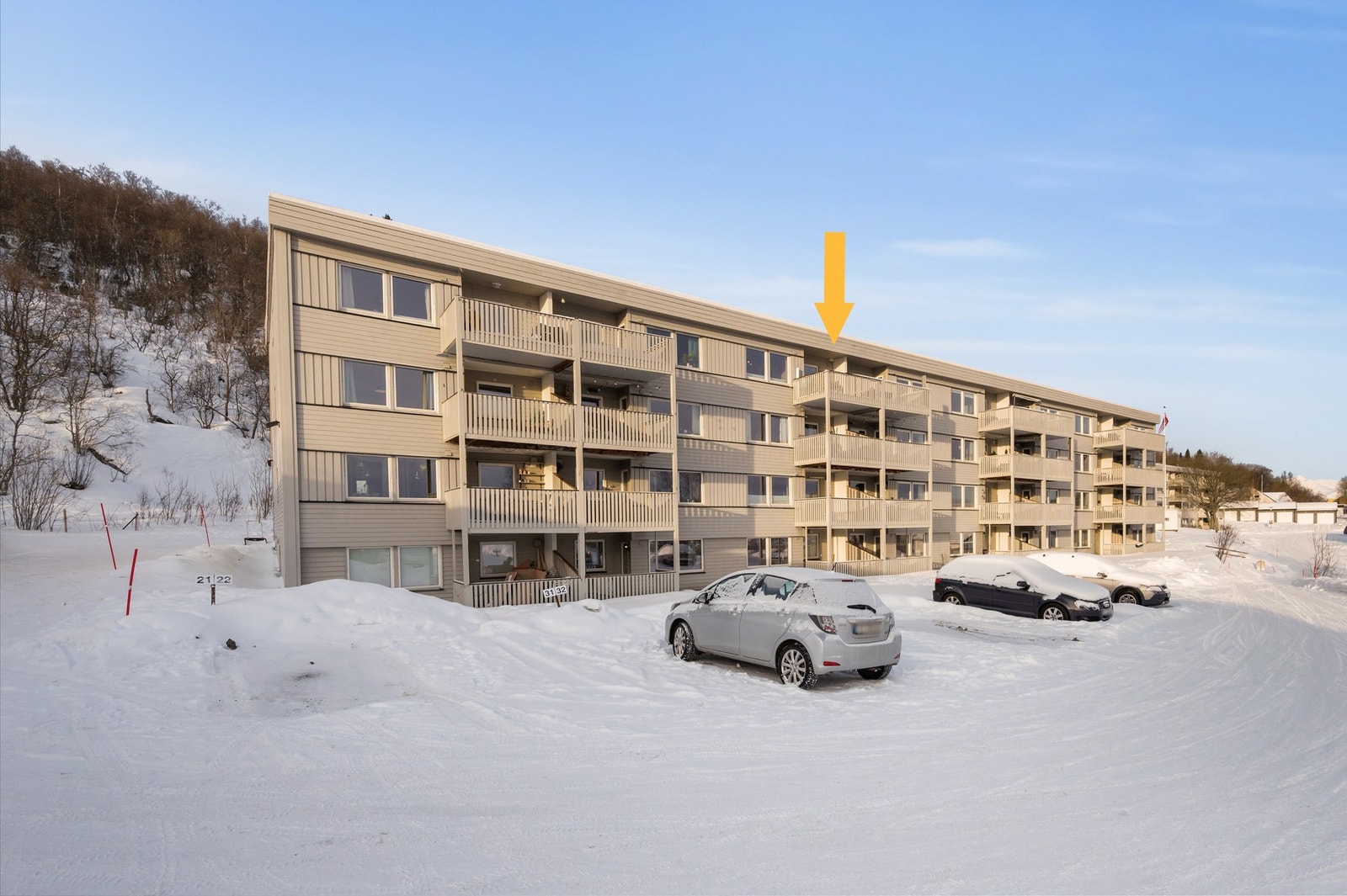 Leiligheten ligger helt i toppen uten noen over seg. Galleribilde