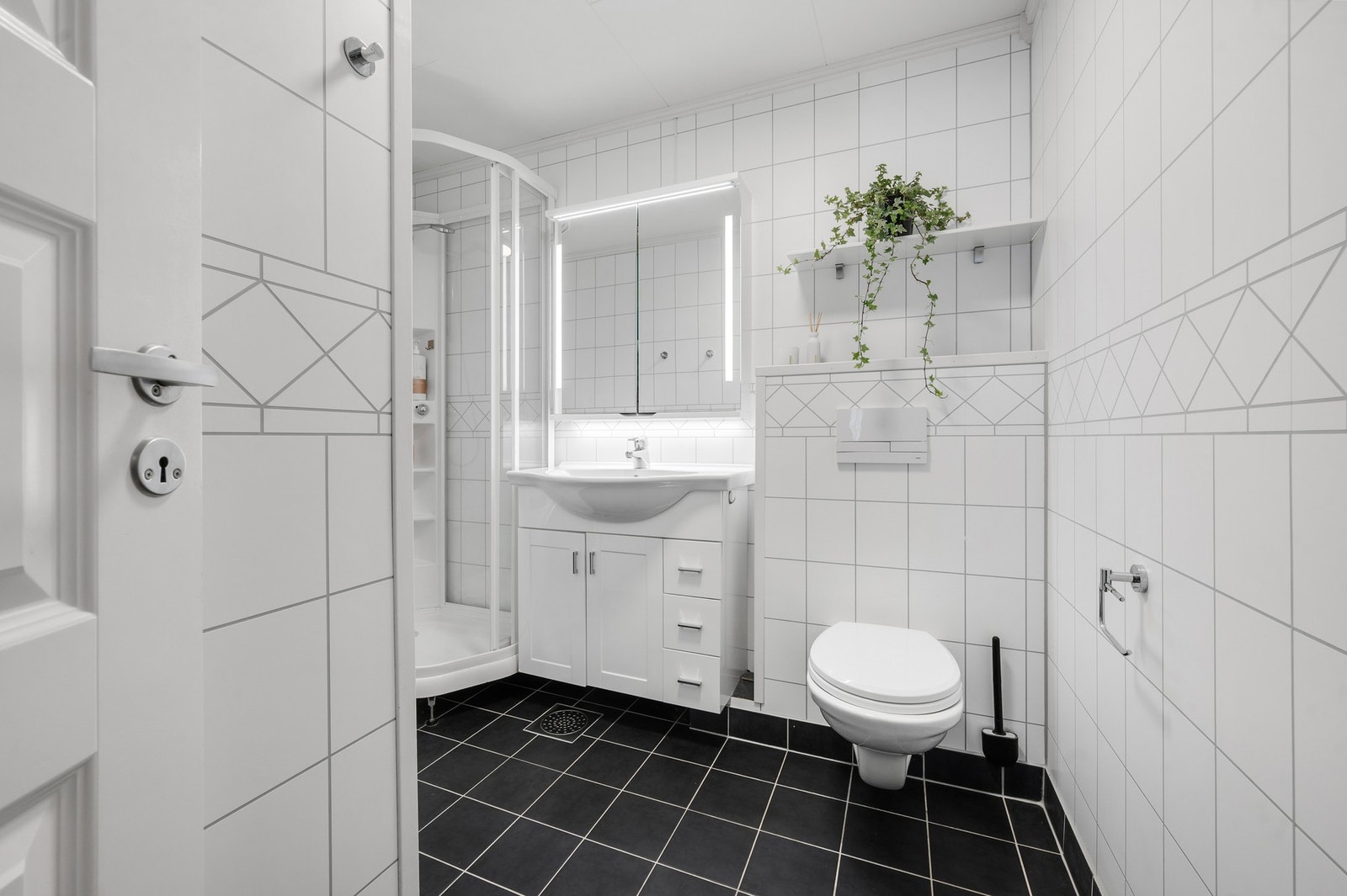 Pent og tidløst bad. Galleribilde