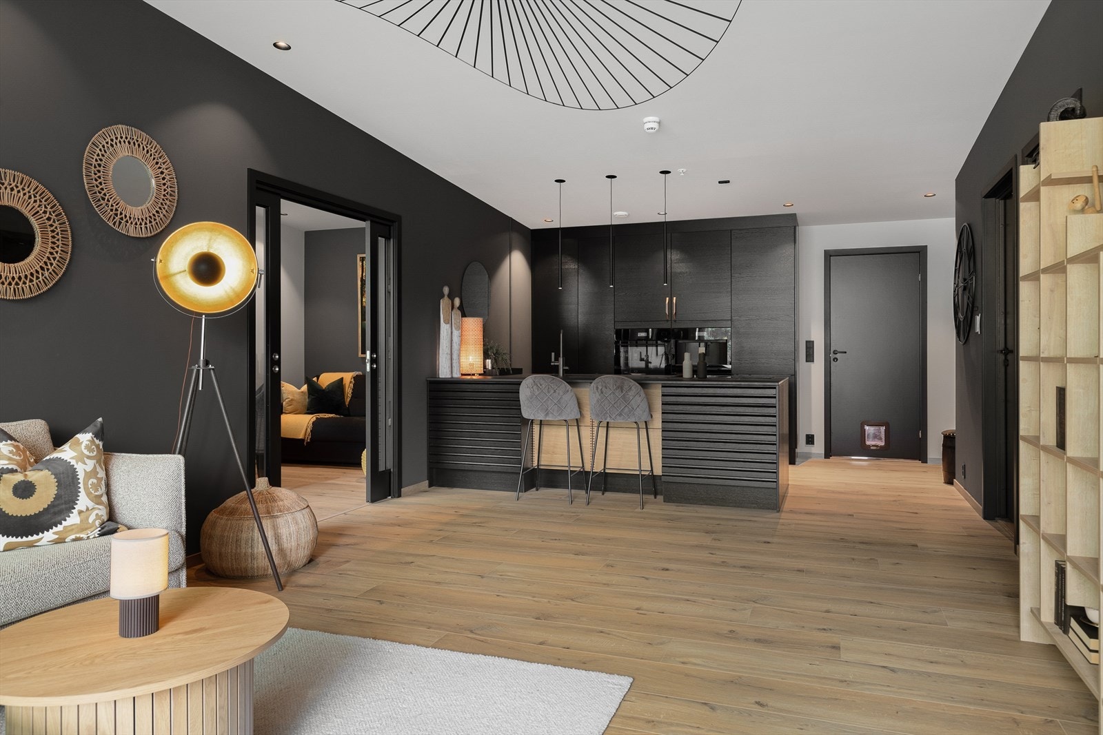 Lekkert kvalitetskjøken frå Aubo i fargen Black Oak, med dører i sortbeisa eikefiner. Galleribilde