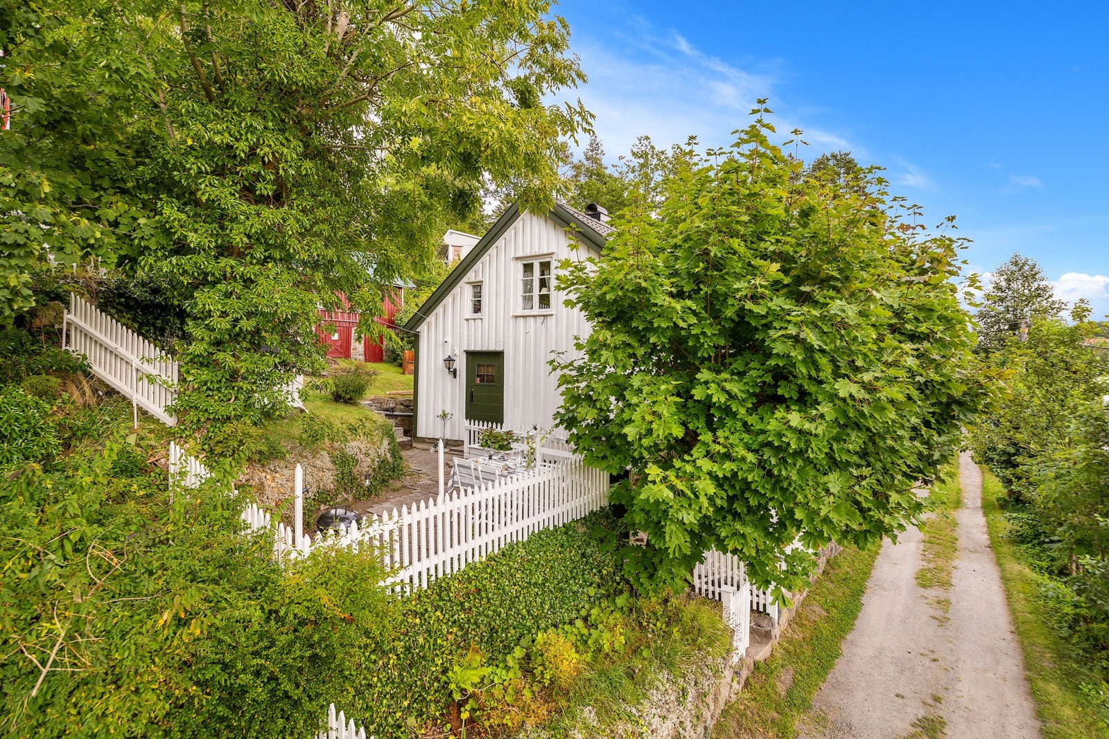 Velkommen til Nedre Tamburodden 19 - sjarmerende liten enebolig med sjel!
Foto: Upenor AS - Ivars Upe Galleribilde
