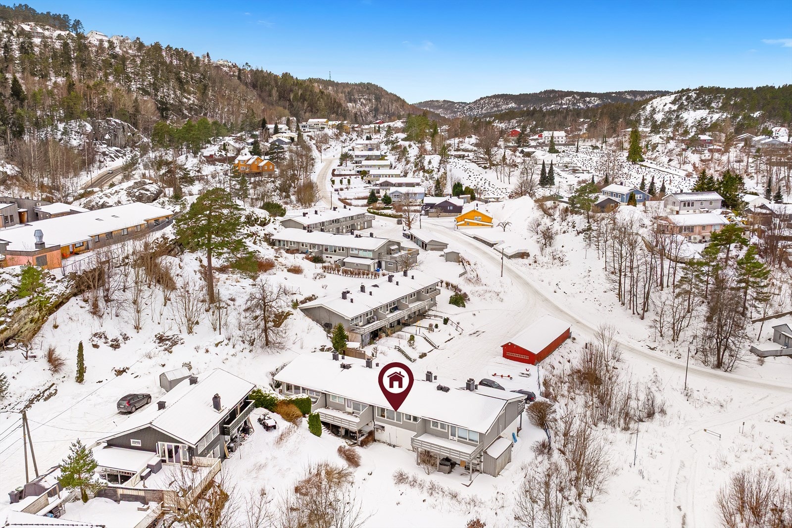 Det er fine turmuligheter i umiddelbar nærhet, med for eksempel både Studsdalen og Storkollen som flotte turområder. Galleribilde