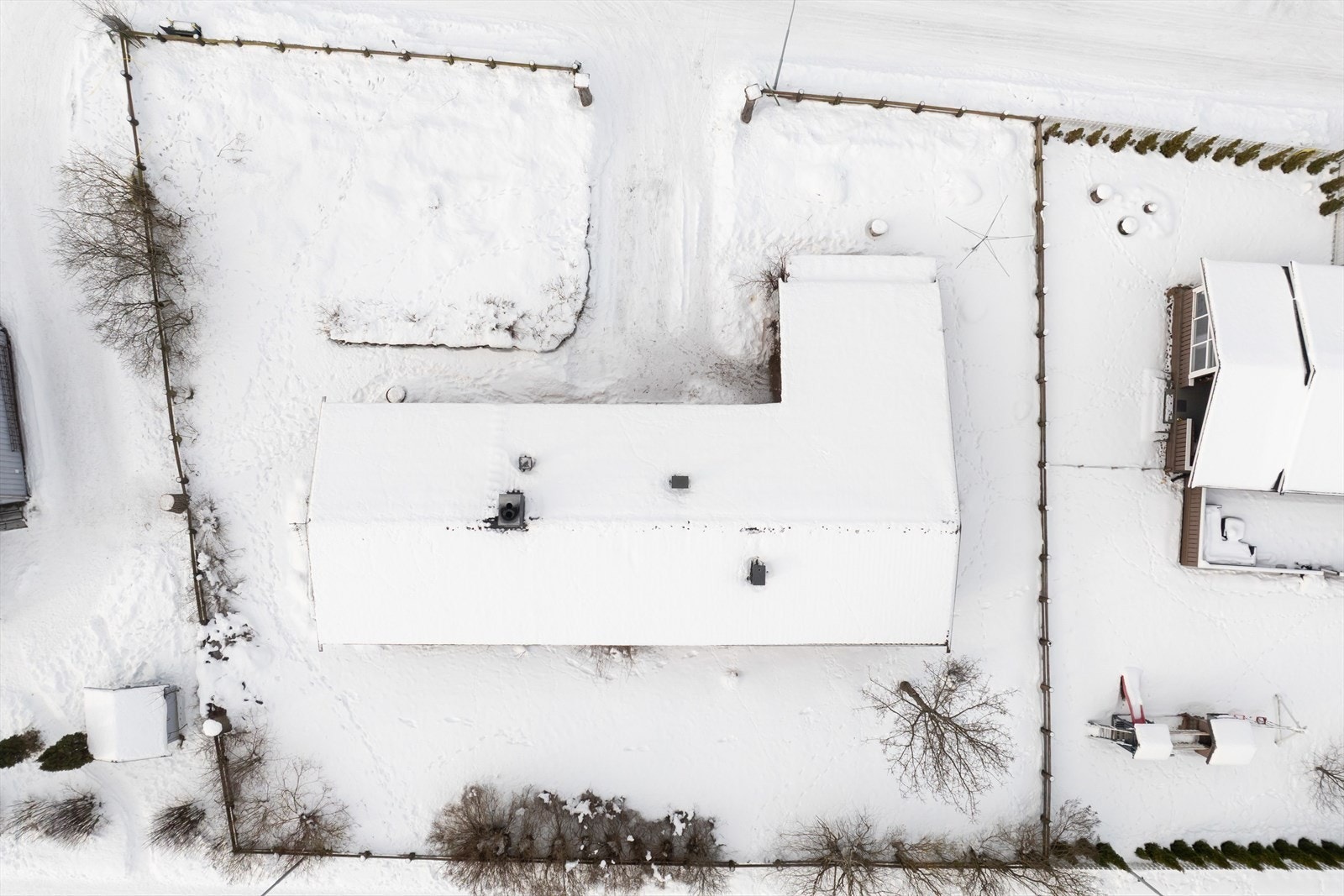 Tomta fra fugleperspektiv Galleribilde