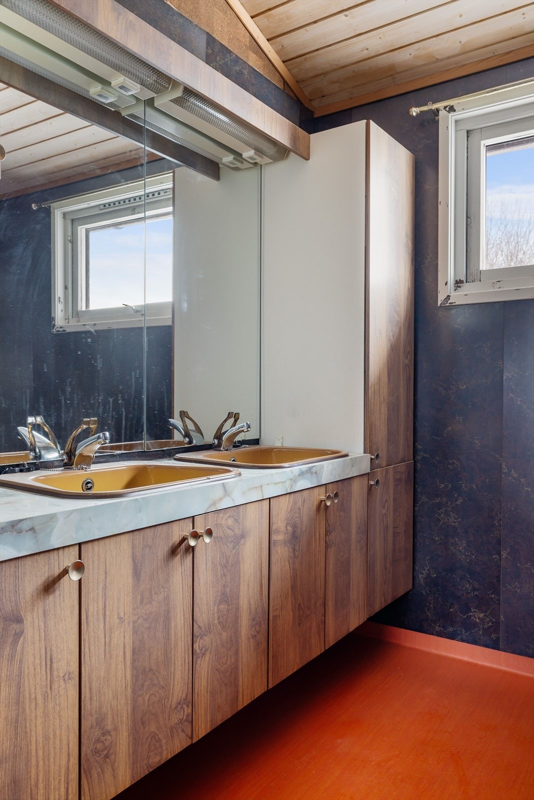 Bad 1. etasje Galleribilde