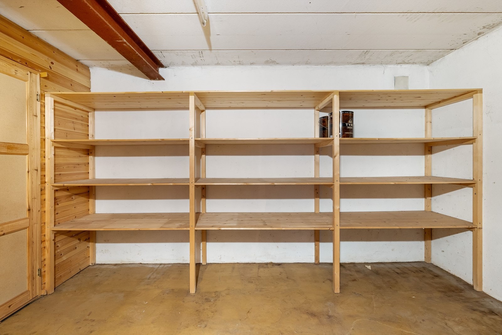 Bod i kjeller Galleribilde