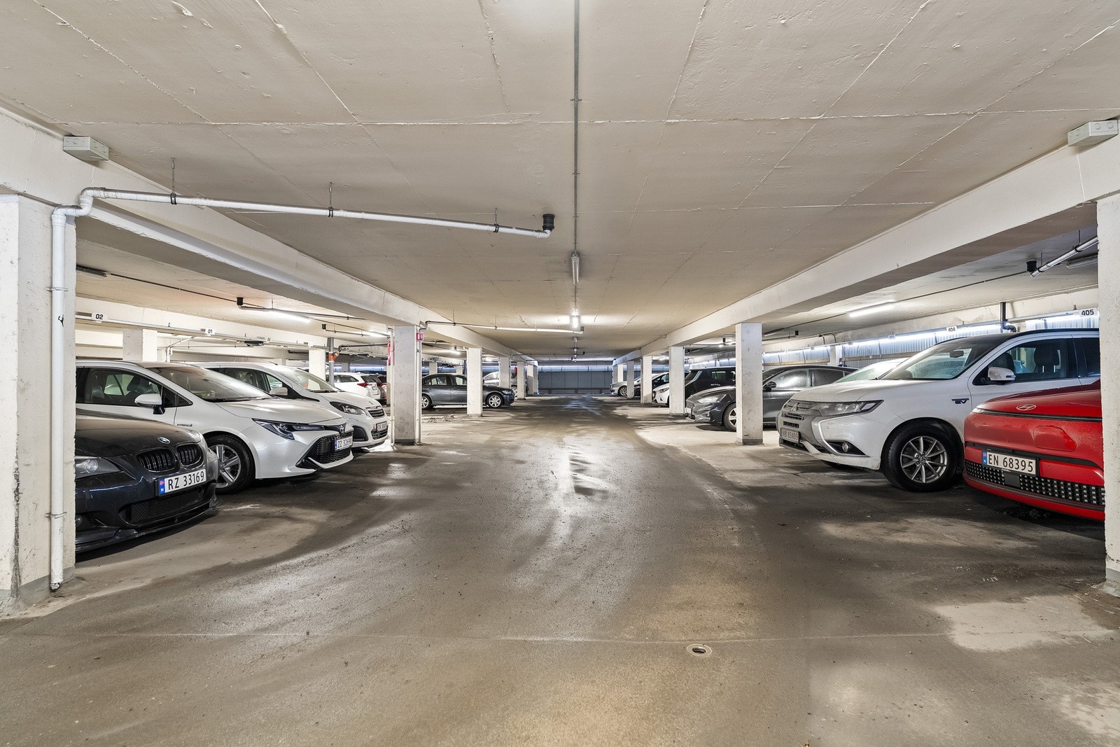 Det medfølger en garasjeplass i felles garasjeanlegg. Galleribilde