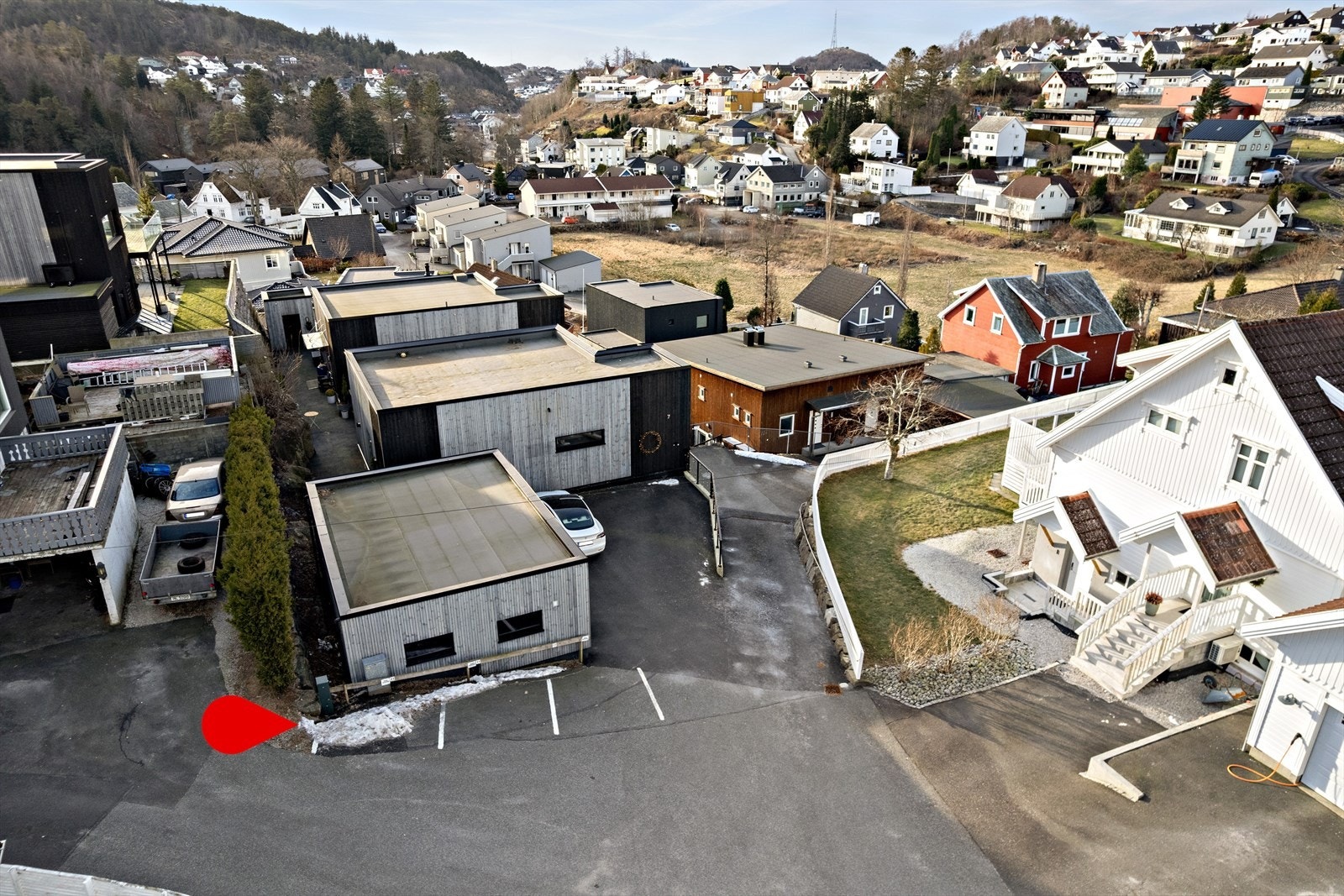 Felles gjesteparkeringsplasser. Galleribilde