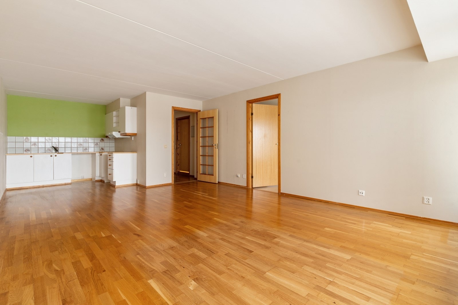 Åpen stue- og kjøkkenløsning. Galleribilde