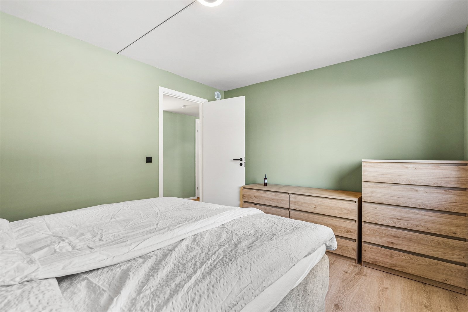 God plass til garderobeløsning på soverom Galleribilde