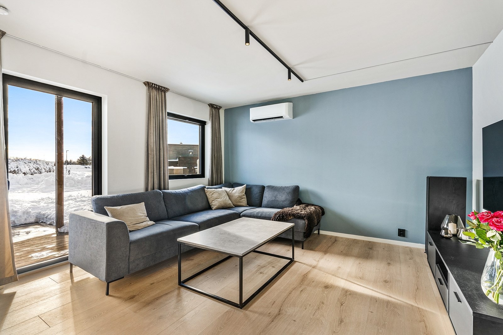 I stue er det installert varmepumpe Galleribilde