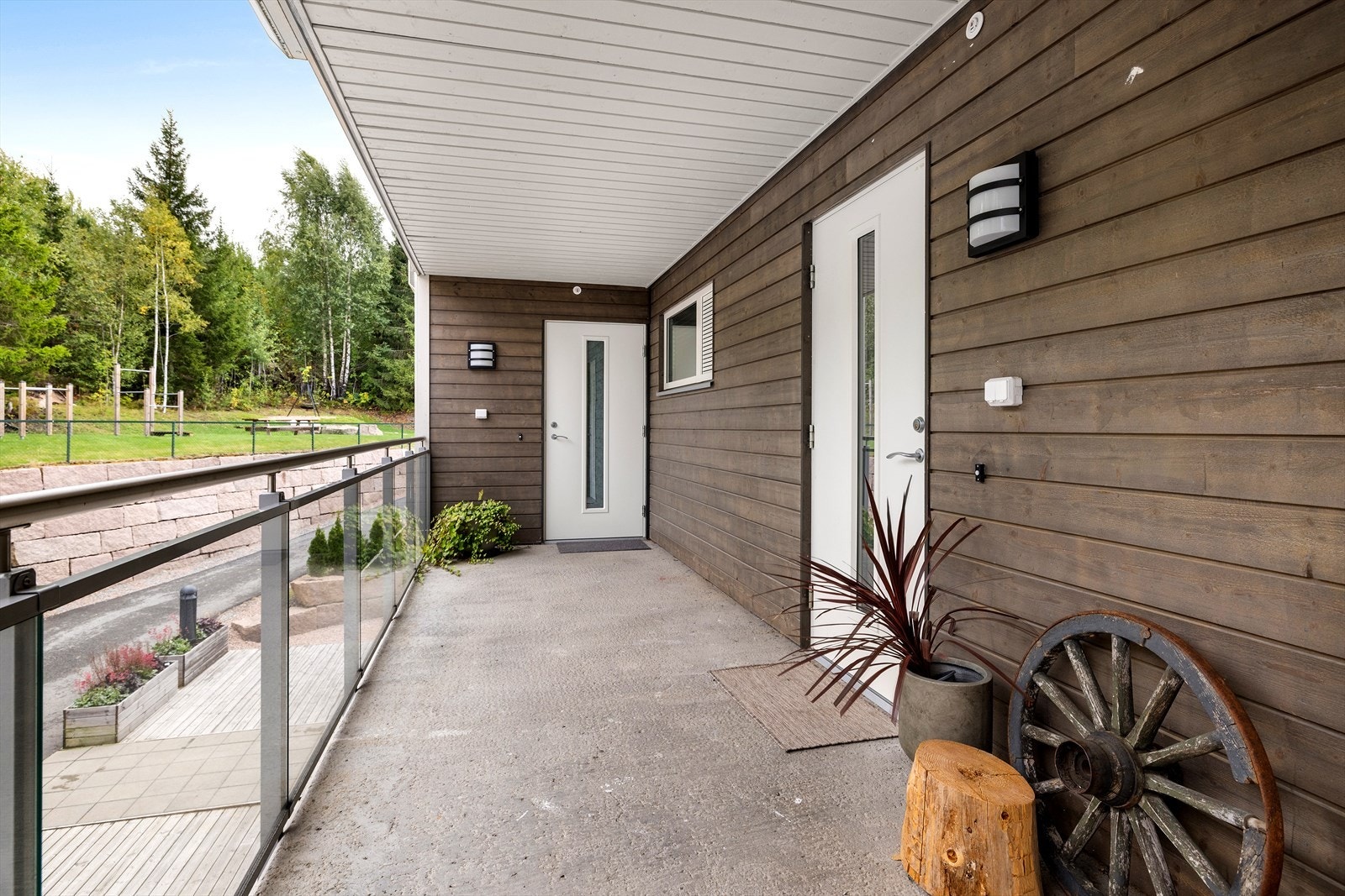 Leiligheten har egen inngangsdør via svalgang Galleribilde