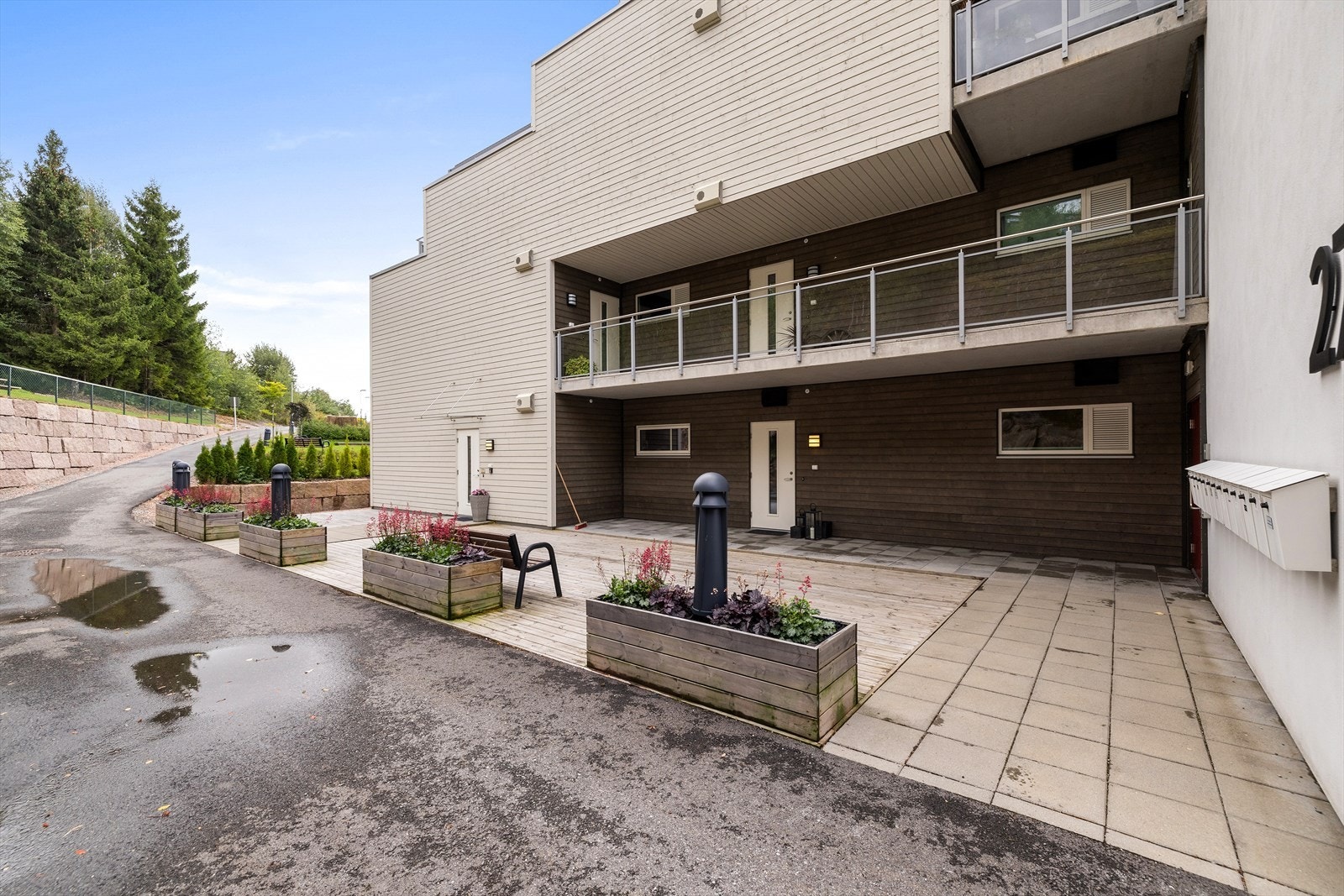 Leiligheten ligger i et nyere sameie på Reistad Galleribilde