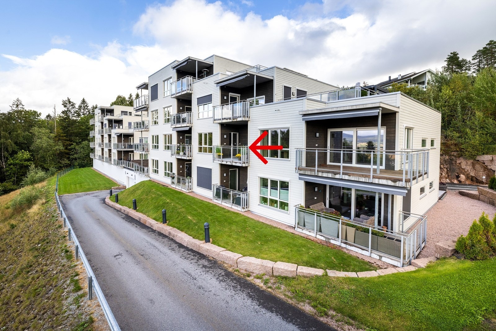 Velkommen til en nyere 3-roms leilighet i Dokka 27. Galleribilde