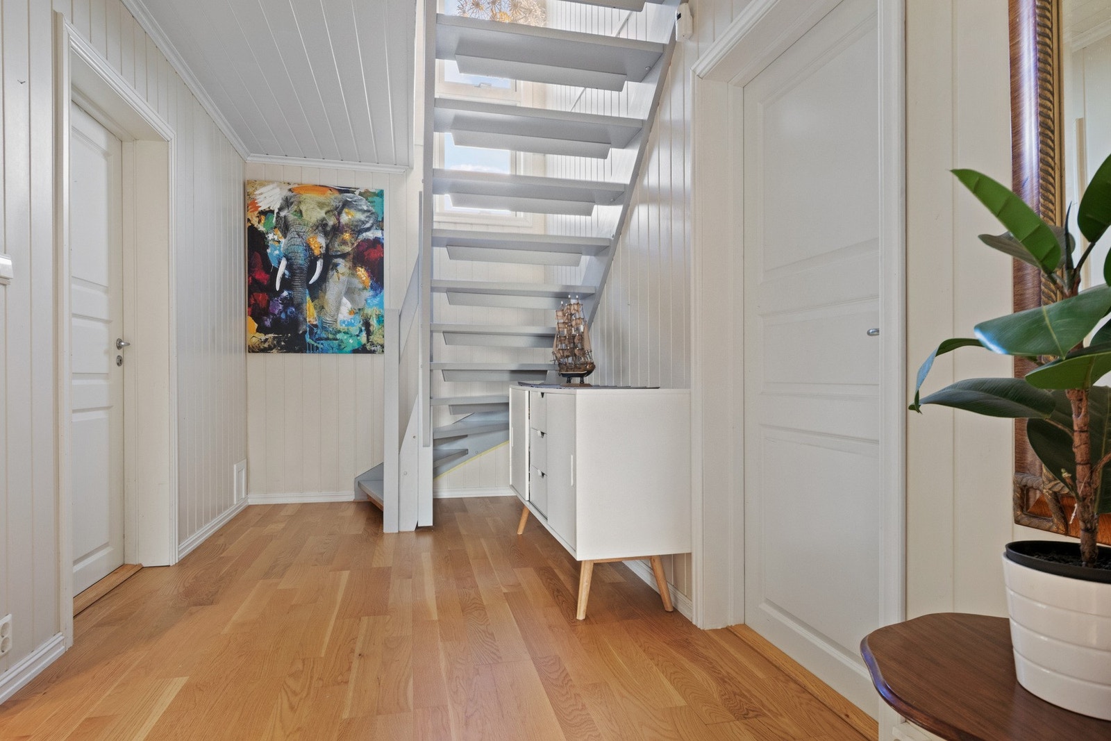 Trapp opp til andre etasje. Galleribilde