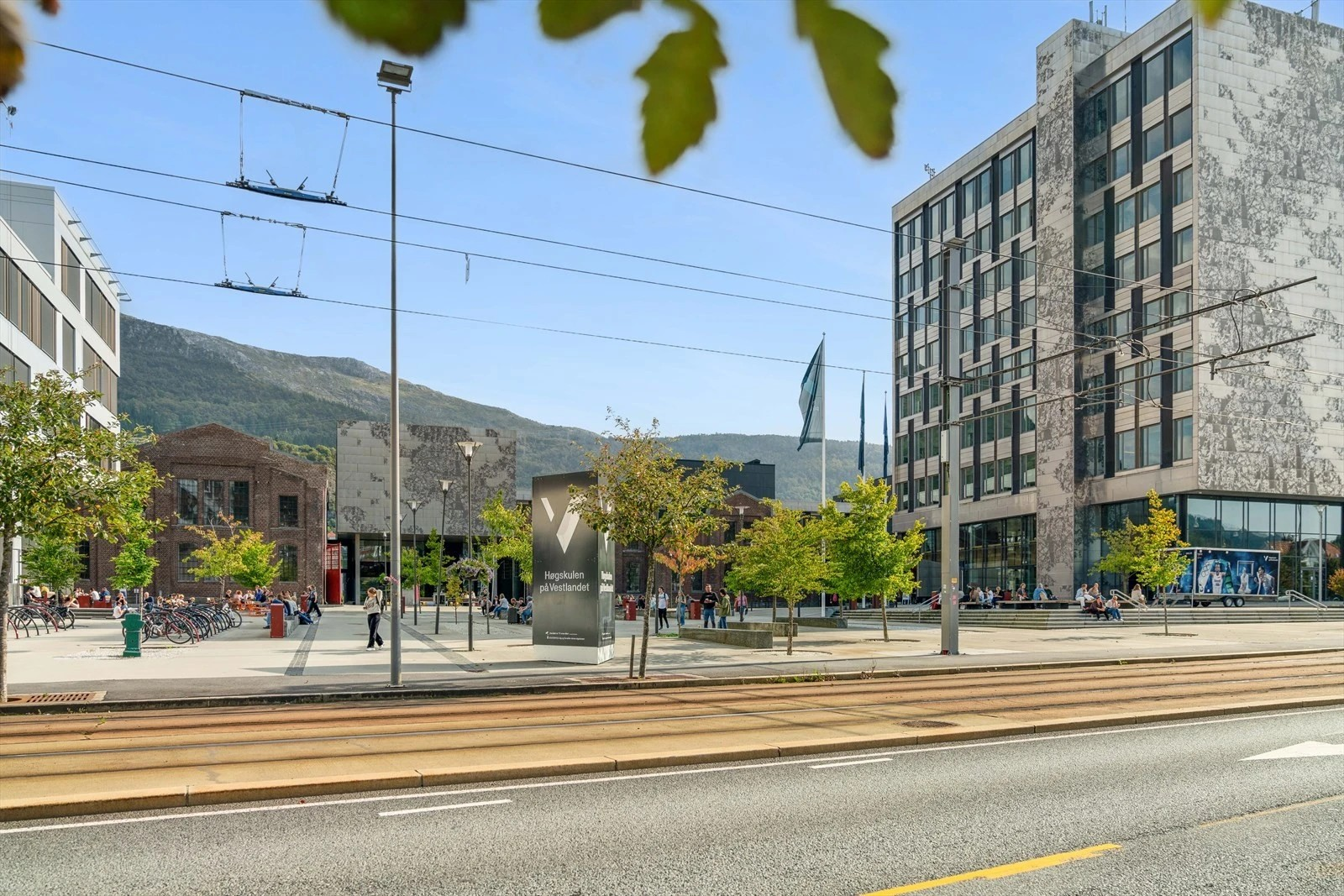 Nærhet til Høyskolen og Haukeland. Galleribilde