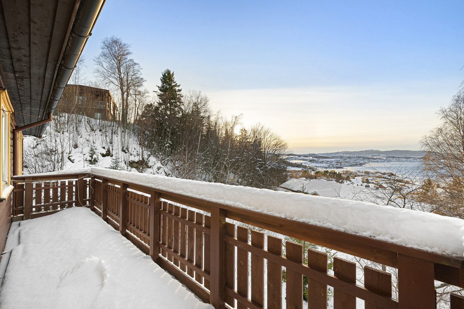 Balkong med utgang fra soverom. Galleribilde