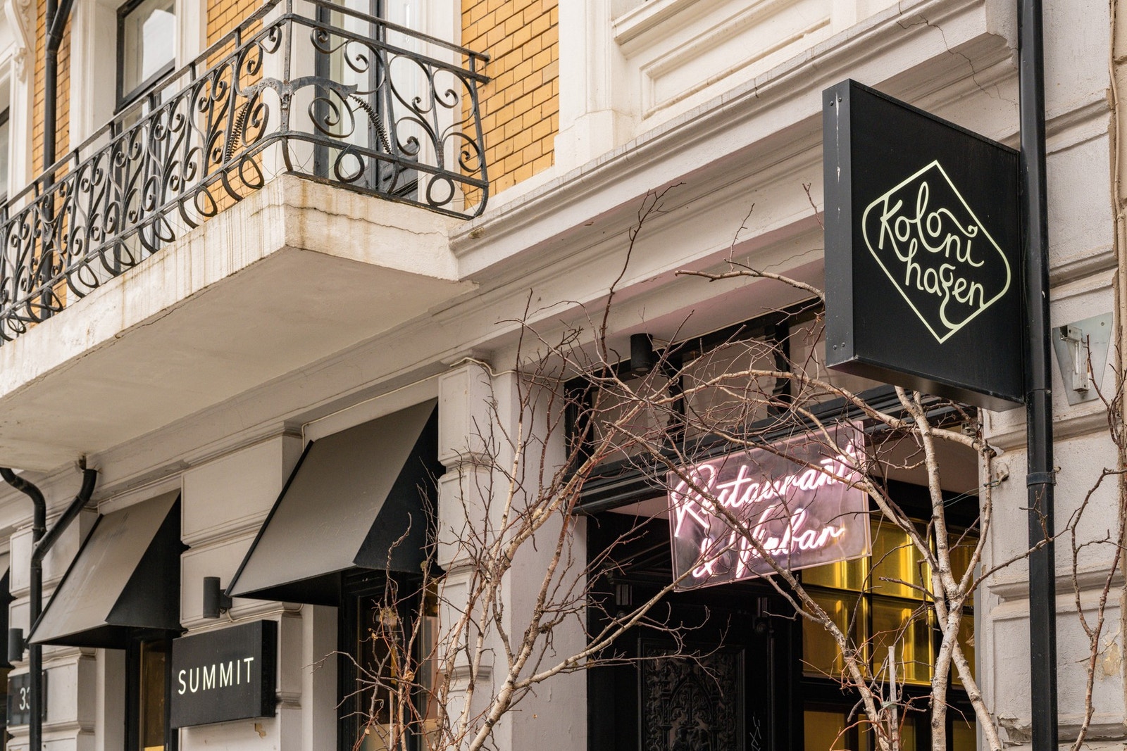 Eksklusive treningsfasiliteter og populært spisetilbud i samme bygning Galleribilde