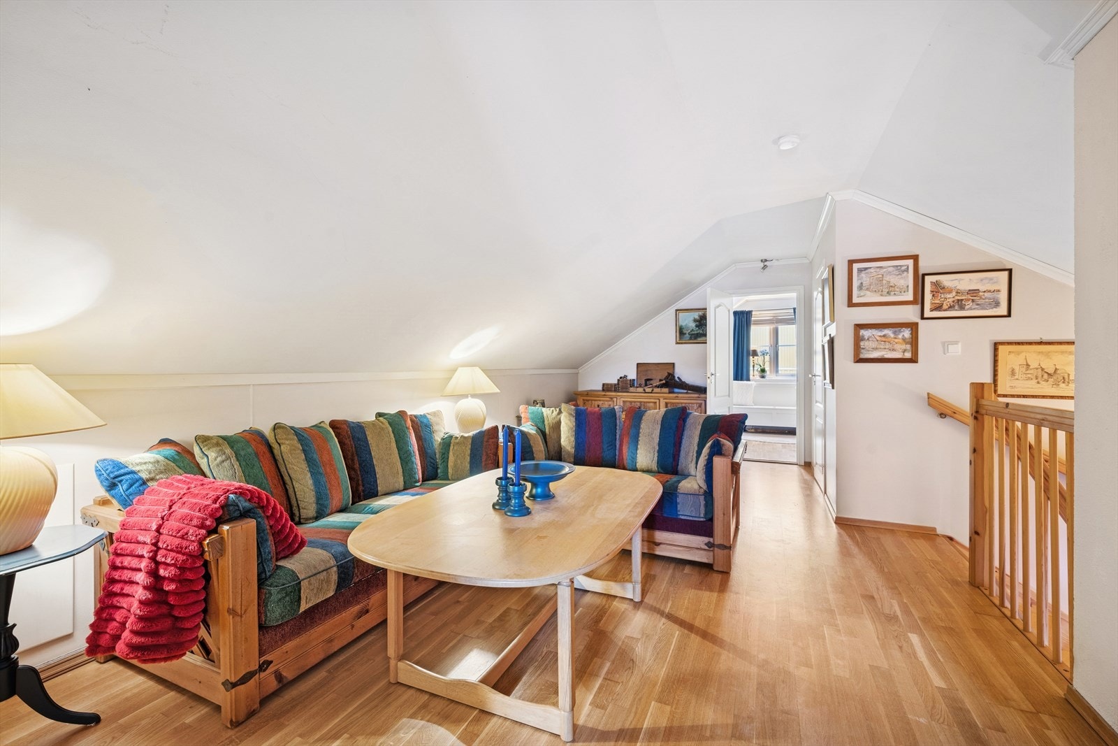 I 3. etasje har man en loftsstue (godkjent som tilleggsdel) Galleribilde