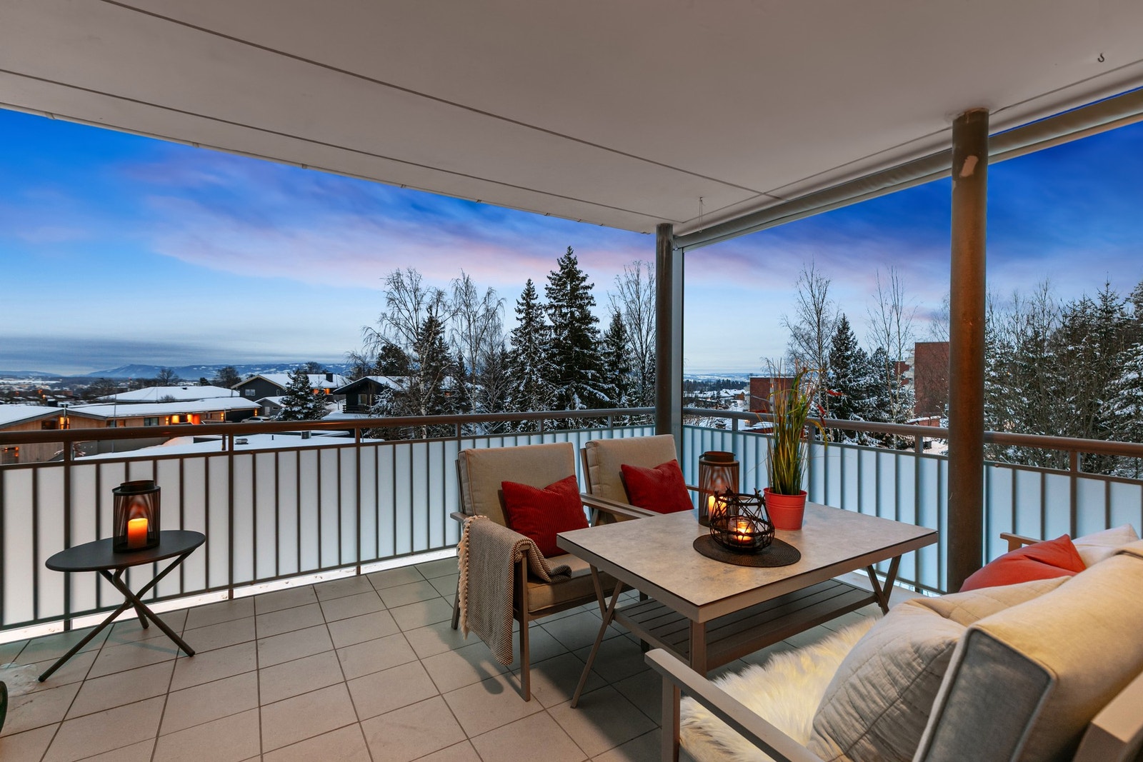 Velkommen til Olav Trygvasons gate 82L, presentert av Ingrid Bøhmer.
Foto: Pil Branding (Kim Rognmo). Galleribilde