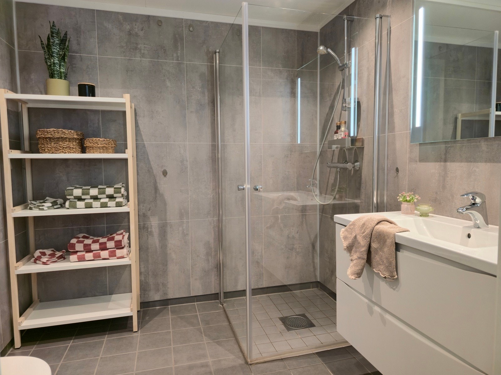 Bad i 1.etasje. Galleribilde