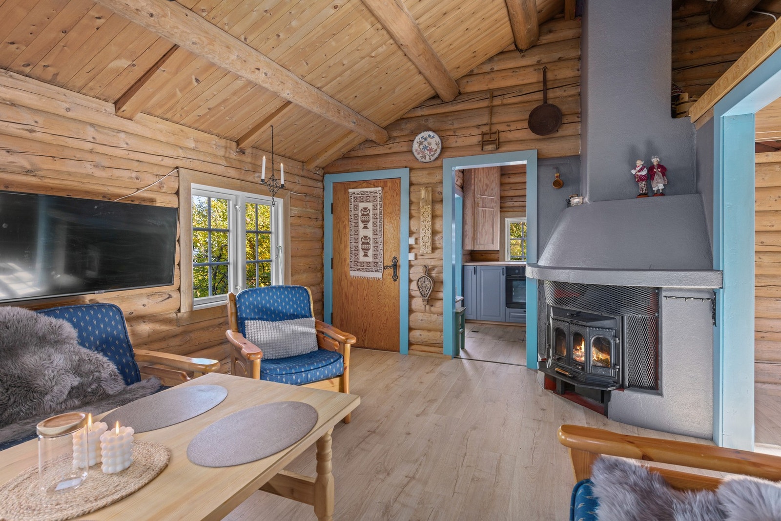 Peisen med innsats gir god ekstra varme. Galleribilde