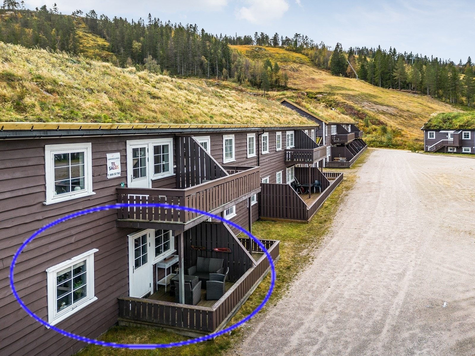 Leiligheten ligger rett ved alpinbakken og de fleste fasilitetene på Gautefallheia! Galleribilde