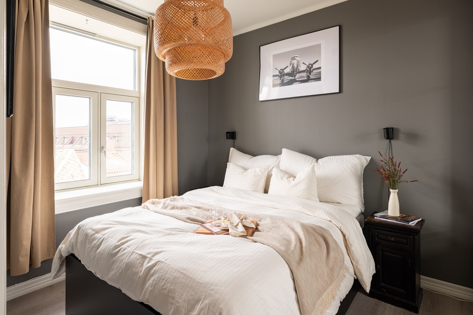 Soverommet strekker seg over hele 10m². Galleribilde