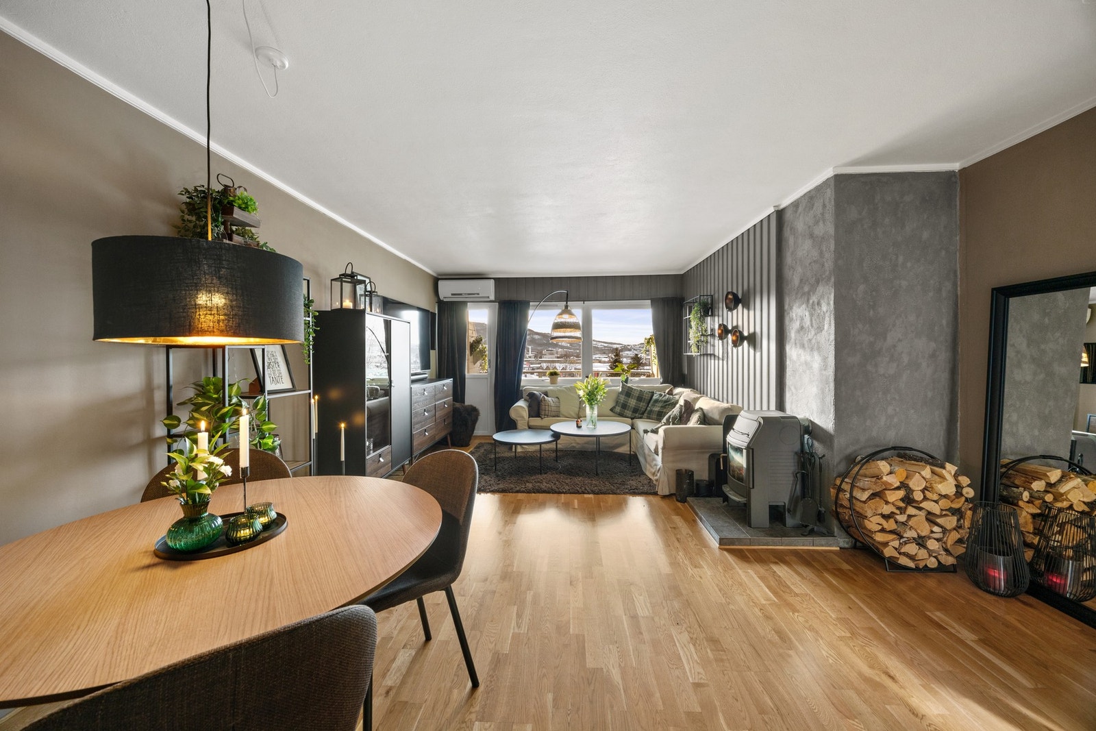 Stue - 25 kvm. Galleribilde