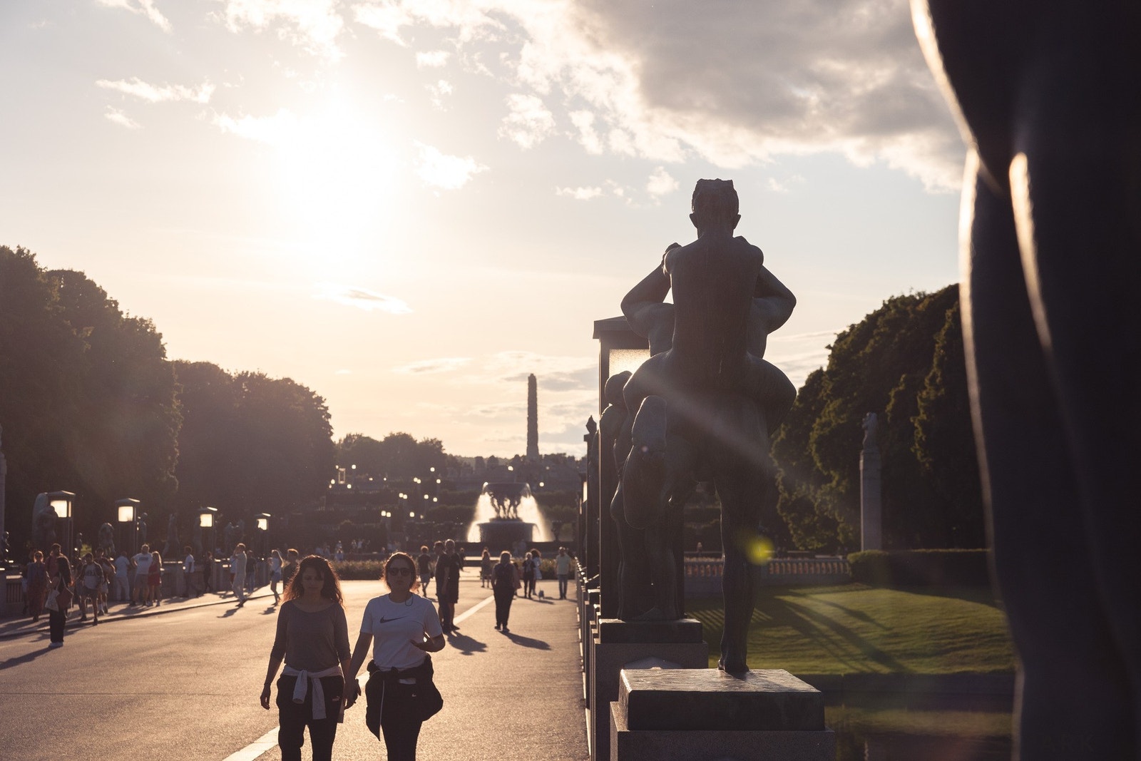 Frognerparken ligger kun ti minutter fra leiligheten, og inneholder populære Frognerbadet, Frogner stadion og skulpturanlegget Vigelandsparken Galleribilde