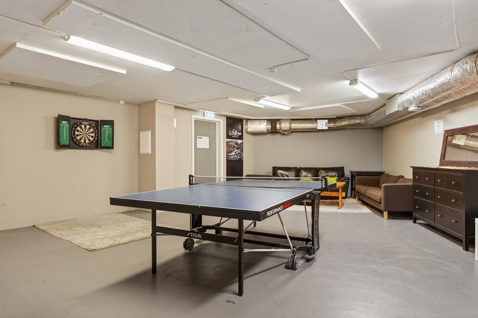 Kjekk samlingsplass for de unge Galleribilde