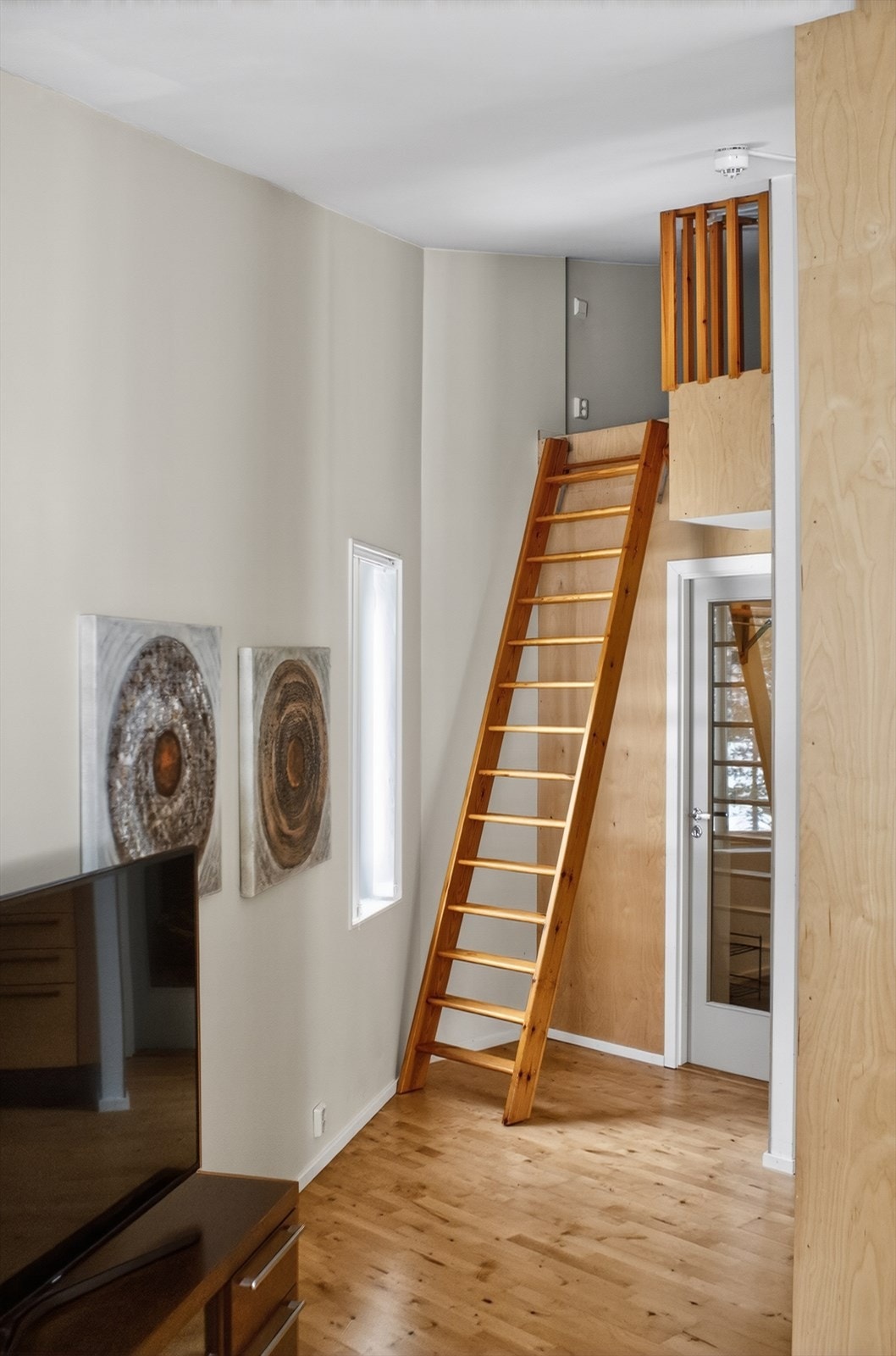 Trappestige til hems Galleribilde