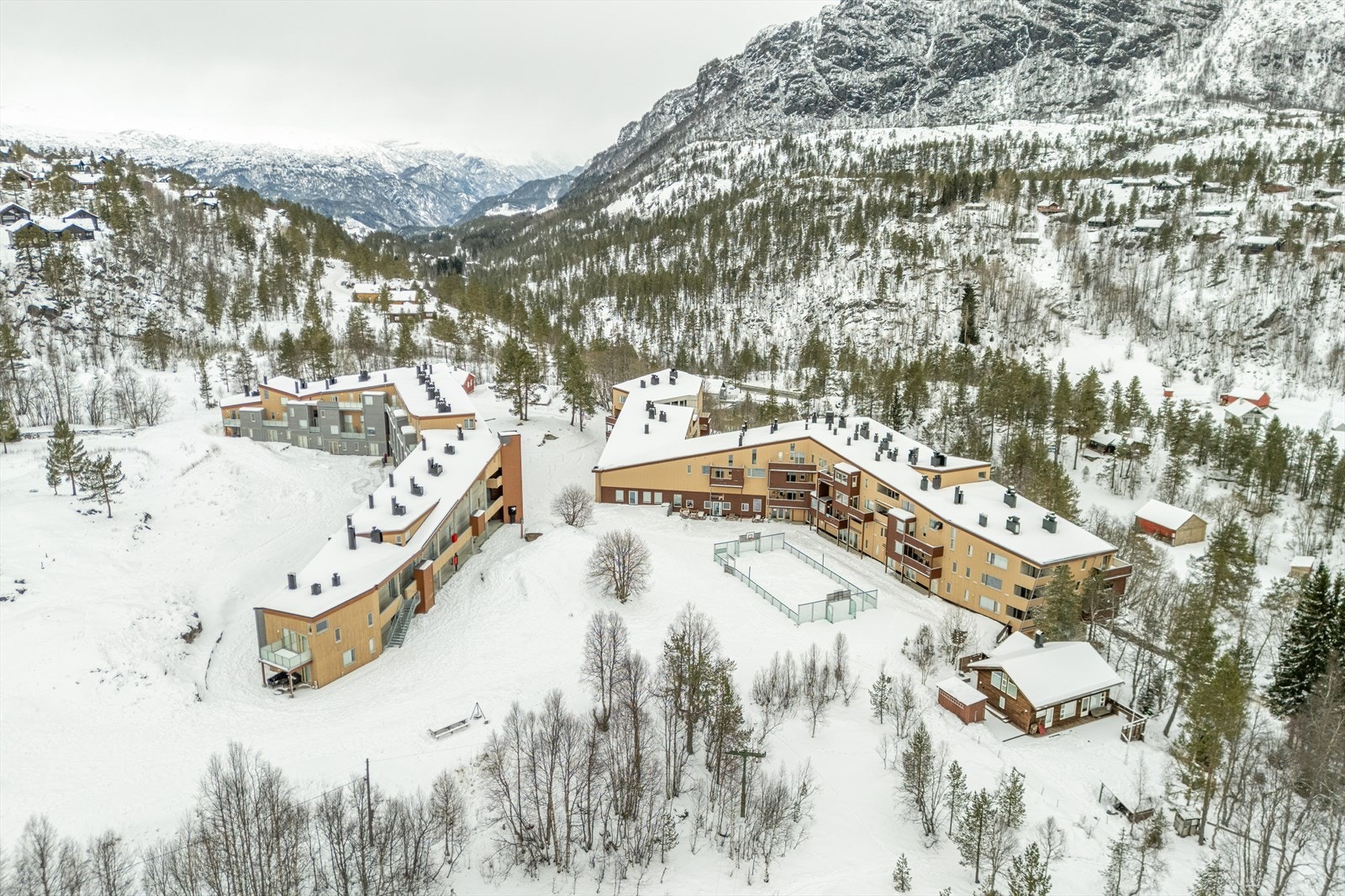 Leiligheten ligger i øverste bygg og har enkel adkomst fra parkeringsanlegg via heis Galleribilde