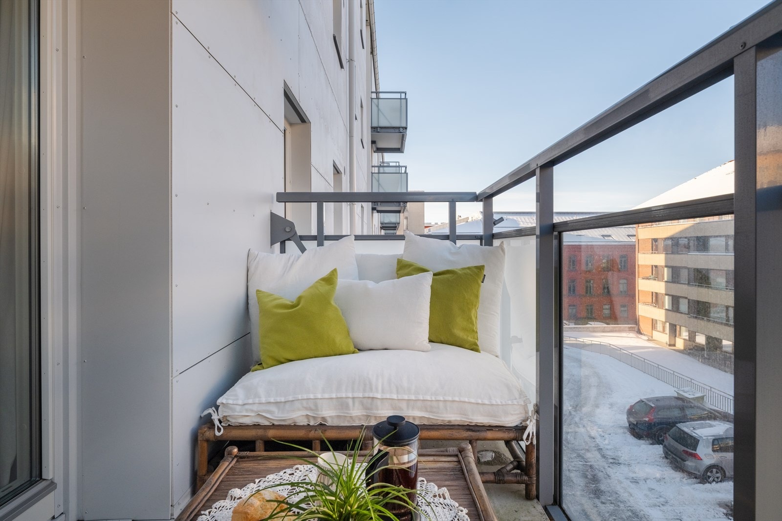 Her er det plass til sittegruppe og grill. Galleribilde