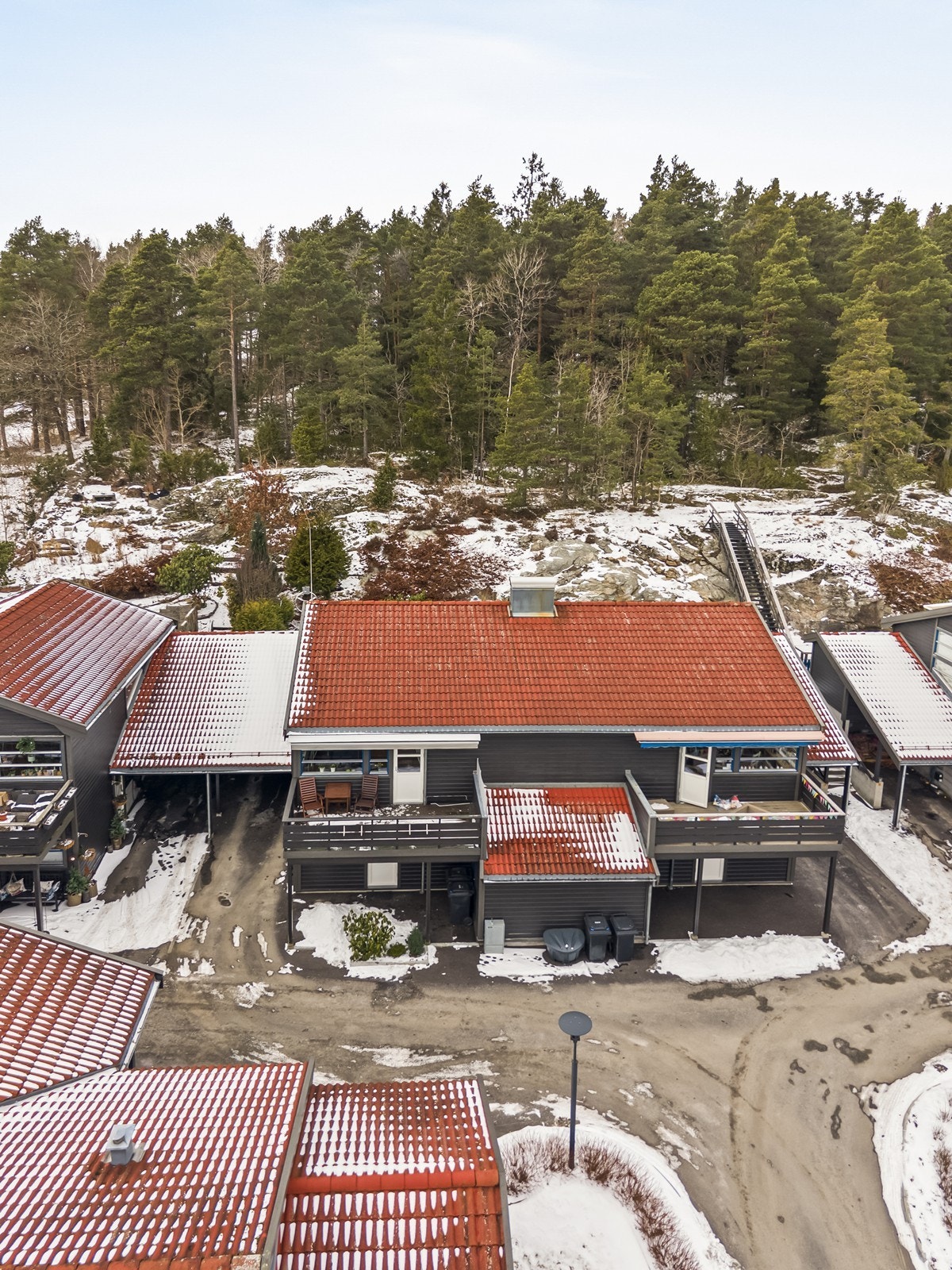 Borettslaget er tilknyttet Halden Boligbyggelag og består av 11 andeler. Galleribilde