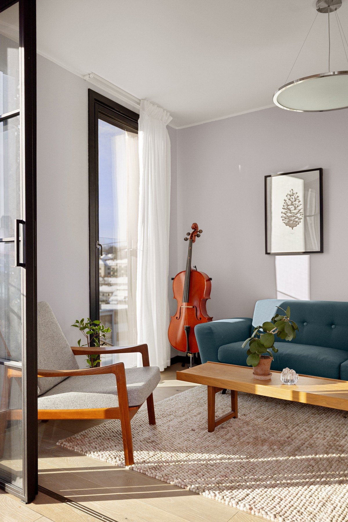 Leiligheten holdes god og lun på vinterstid med vannbåren gulvvarme tilknyttet fjernvarme. Galleribilde