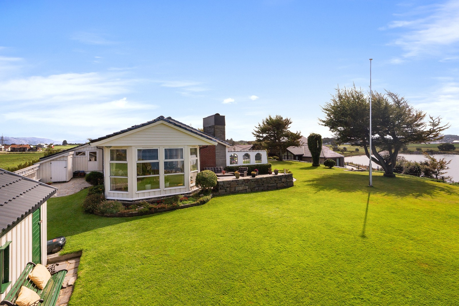 Flere soner for lek, avslapning og sosiale sammenkomster. Galleribilde