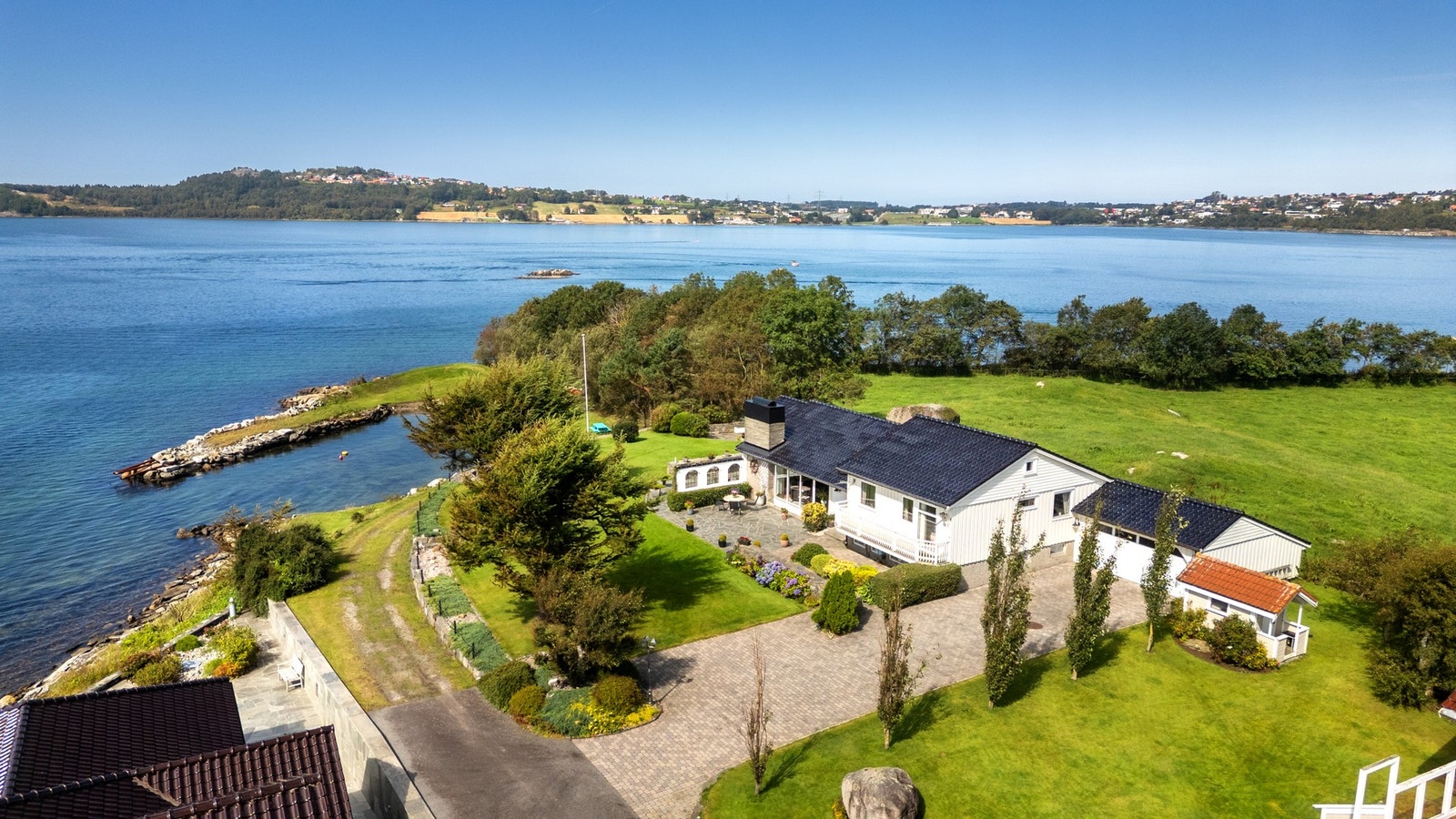 Skjermet og privat beliggenhet i naturskjønne omgivelser. Galleribilde