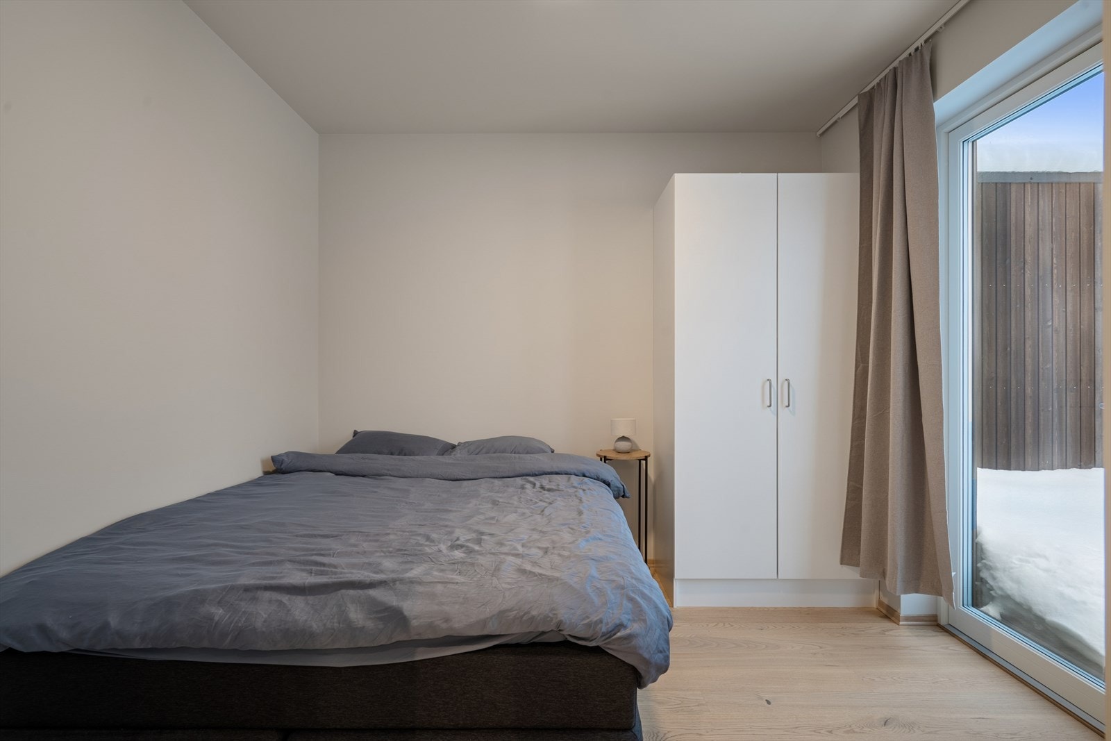 Soverom 3. Alle rom er innredet med garderobeskap. Galleribilde