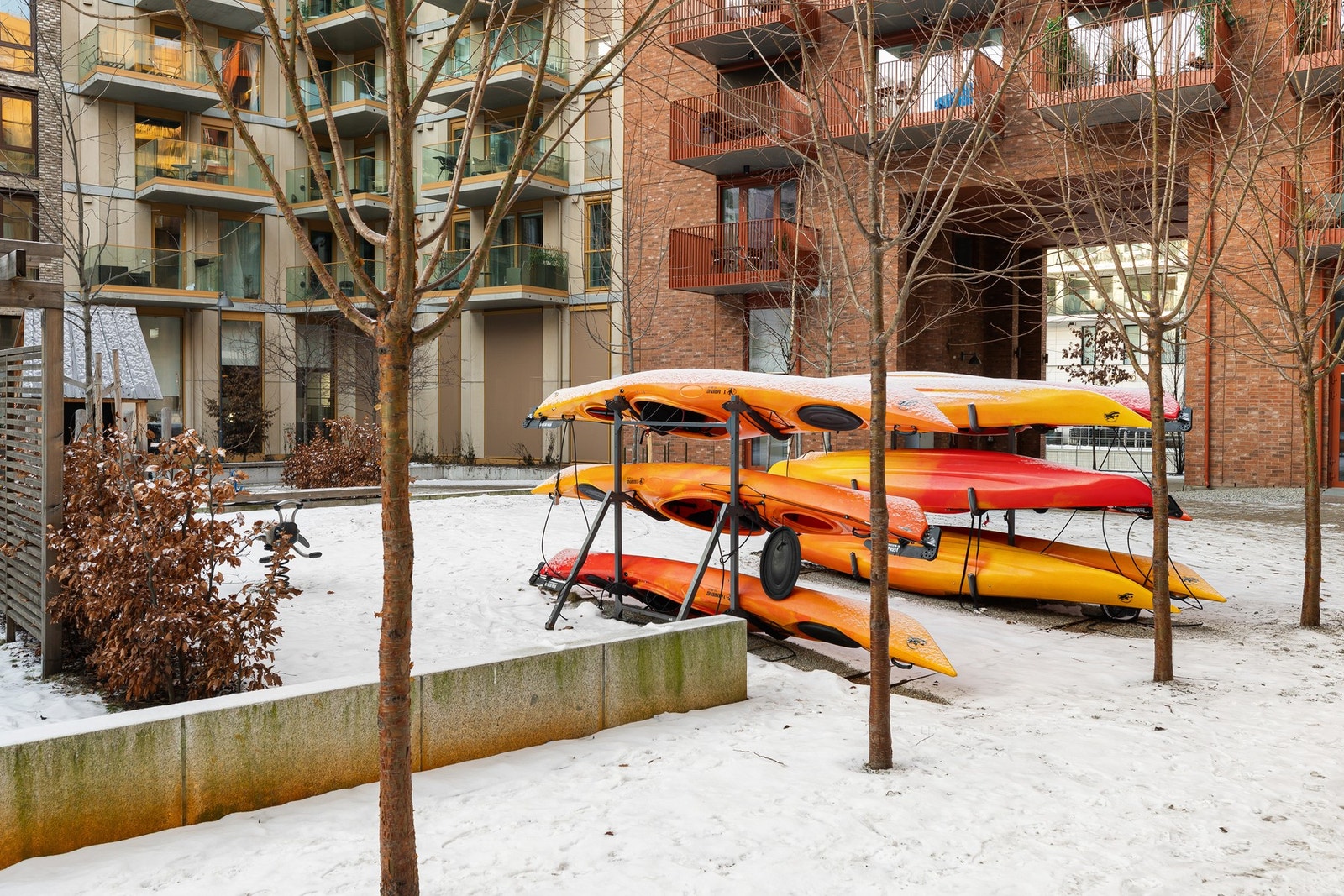 Området får en unik identitet med kajakkbrygger, sosiale møteplasser og parker. Galleribilde