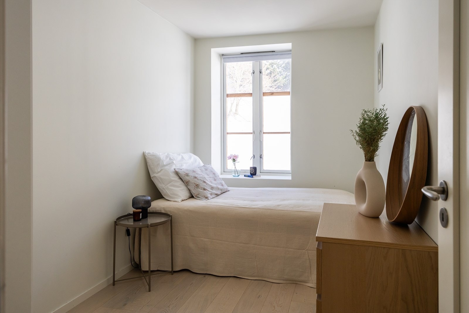 De andre soverommene egner seg godt for utleie, gjesterom eller kontor. Galleribilde