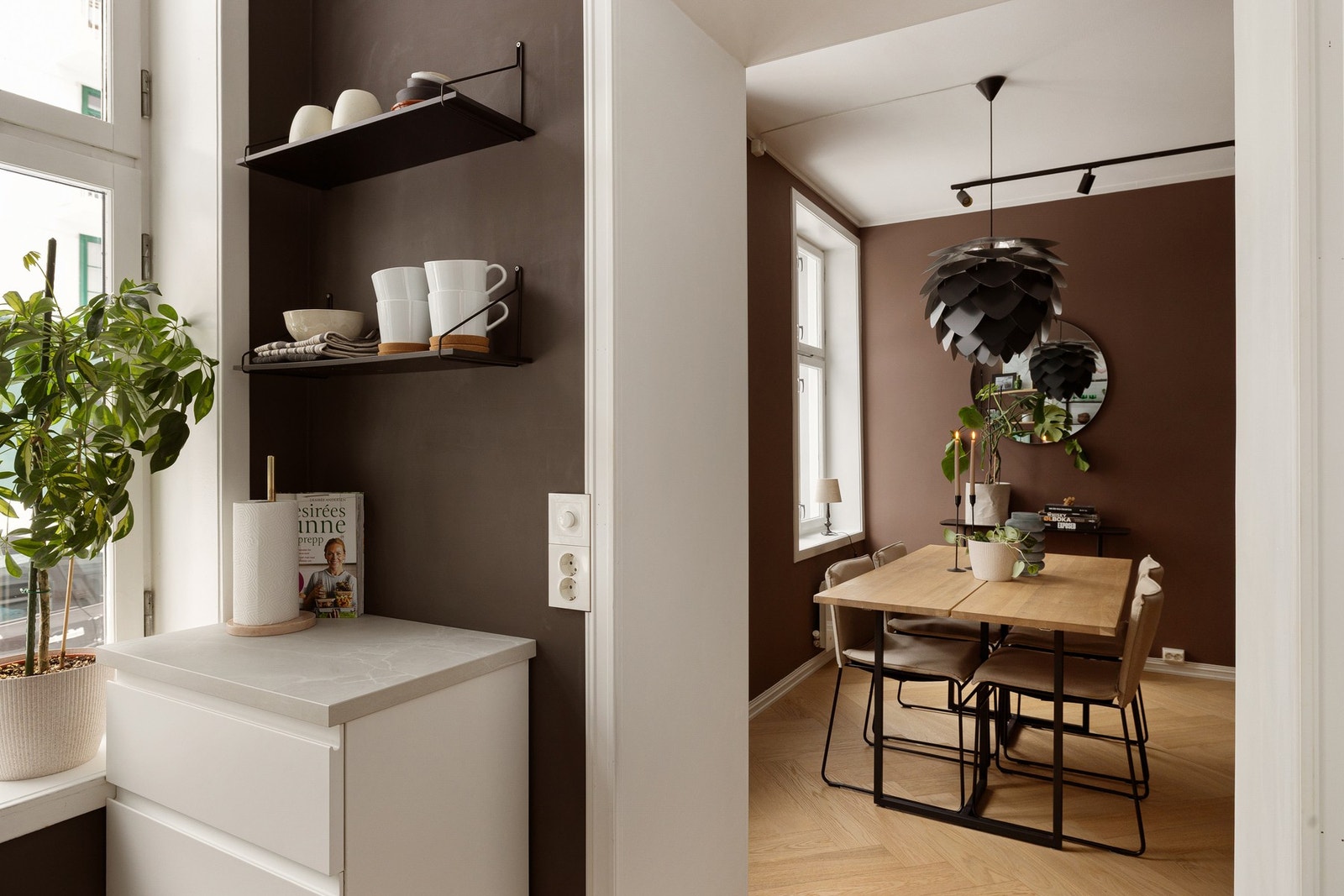 Leiligheten har en gjennomgående og god planløsning som utnytter plassen optimalt. Galleribilde