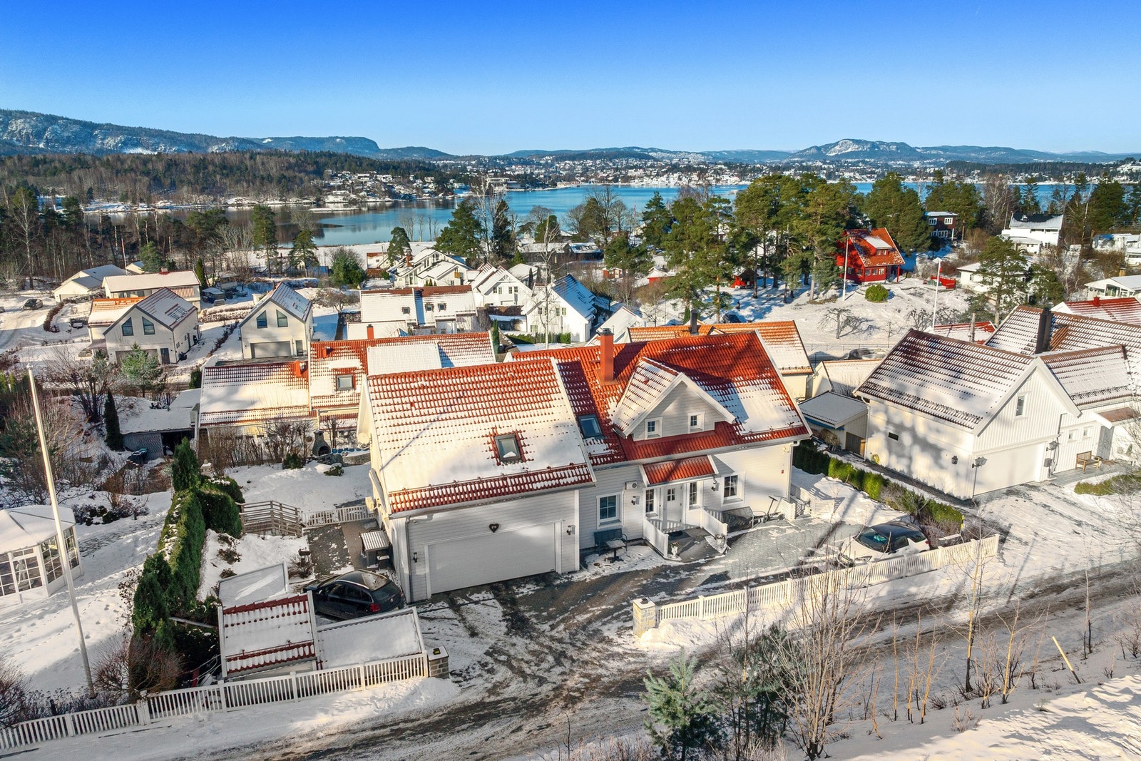 Fin enebolig med utleiedel i hjertet av Konglungen. Galleribilde