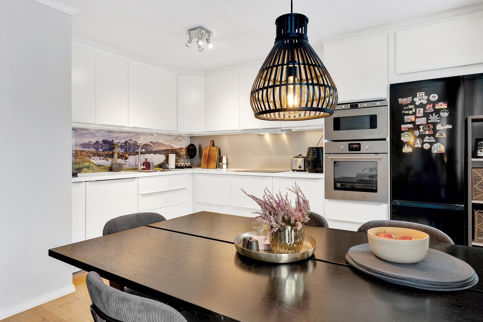 Kjøkken/spiseavdeling Galleribilde