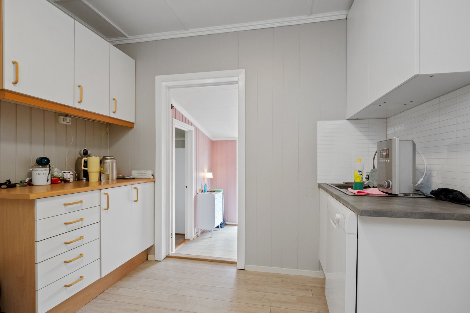 Kjøkken i ene hybeldel Galleribilde