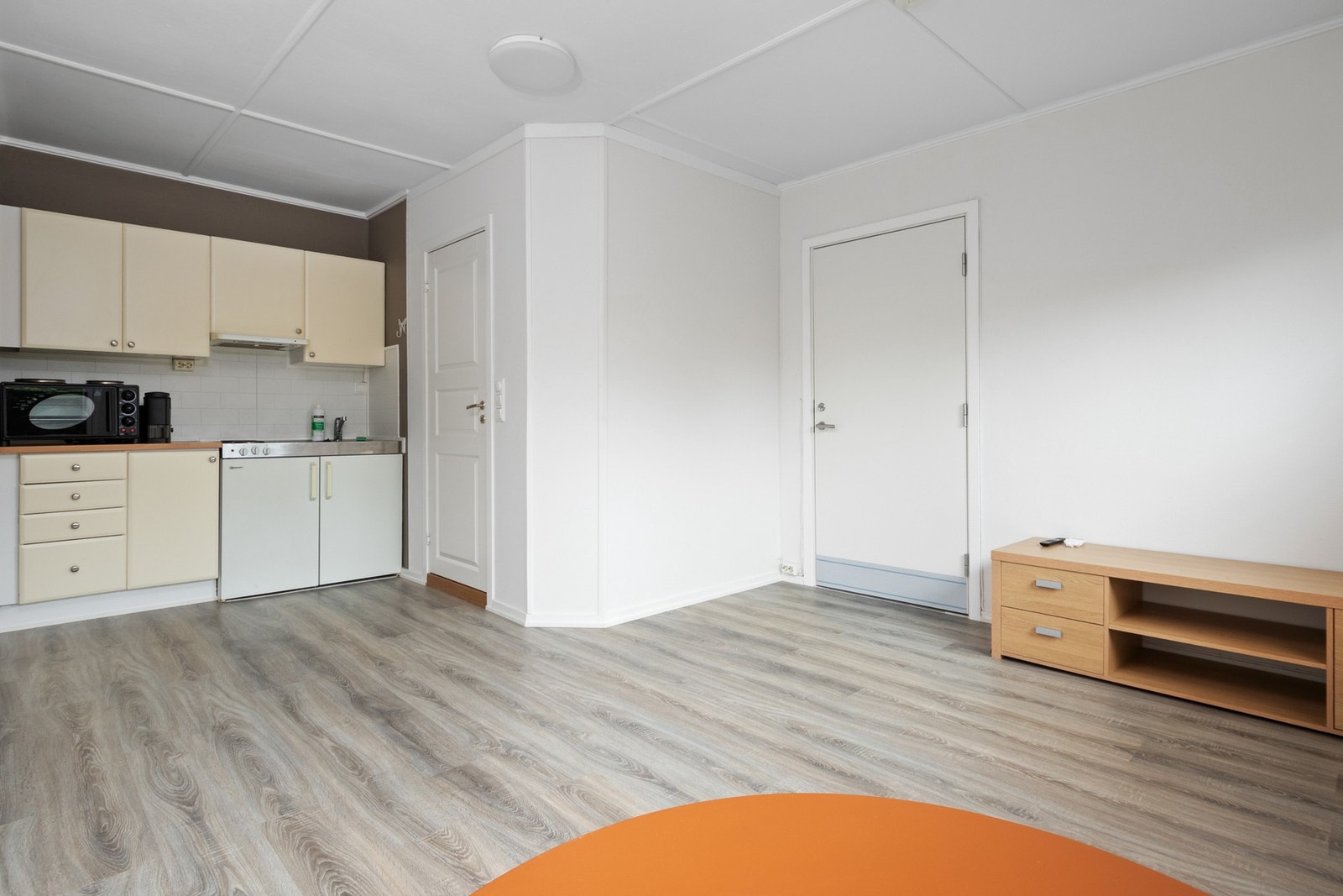 Kjøkken/stue i minste hybeldelen Galleribilde