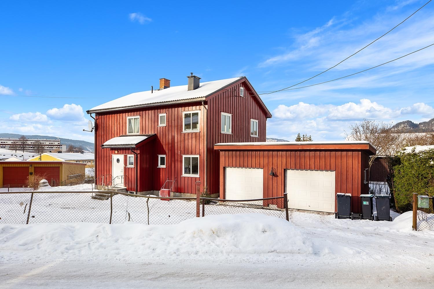 Velkommen til Dr. Jenssens vei 82 / Hel tomannsbolig med flott utsikt i stille blindvei! Galleribilde