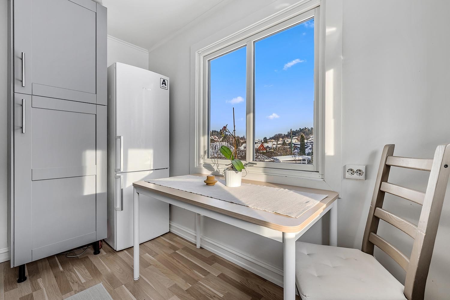 2. etasje: Kjøkken med spiseplass Galleribilde