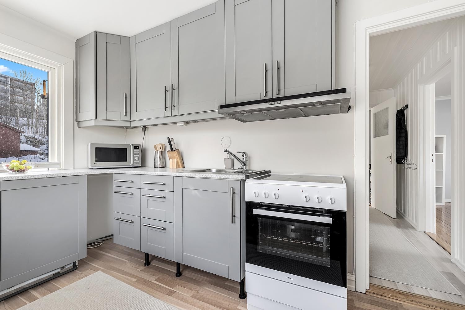 2. etasje: Kjøkken med spiseplass Galleribilde