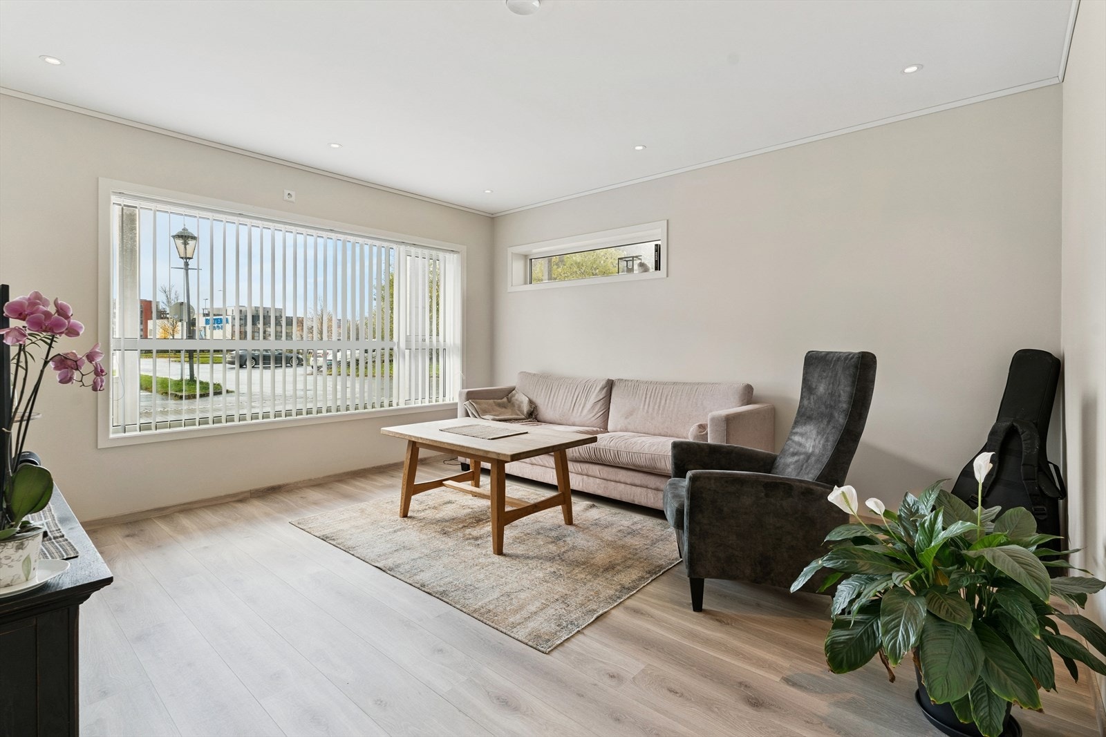 Lyse moderne kvaliteter i hele leiligheten Galleribilde