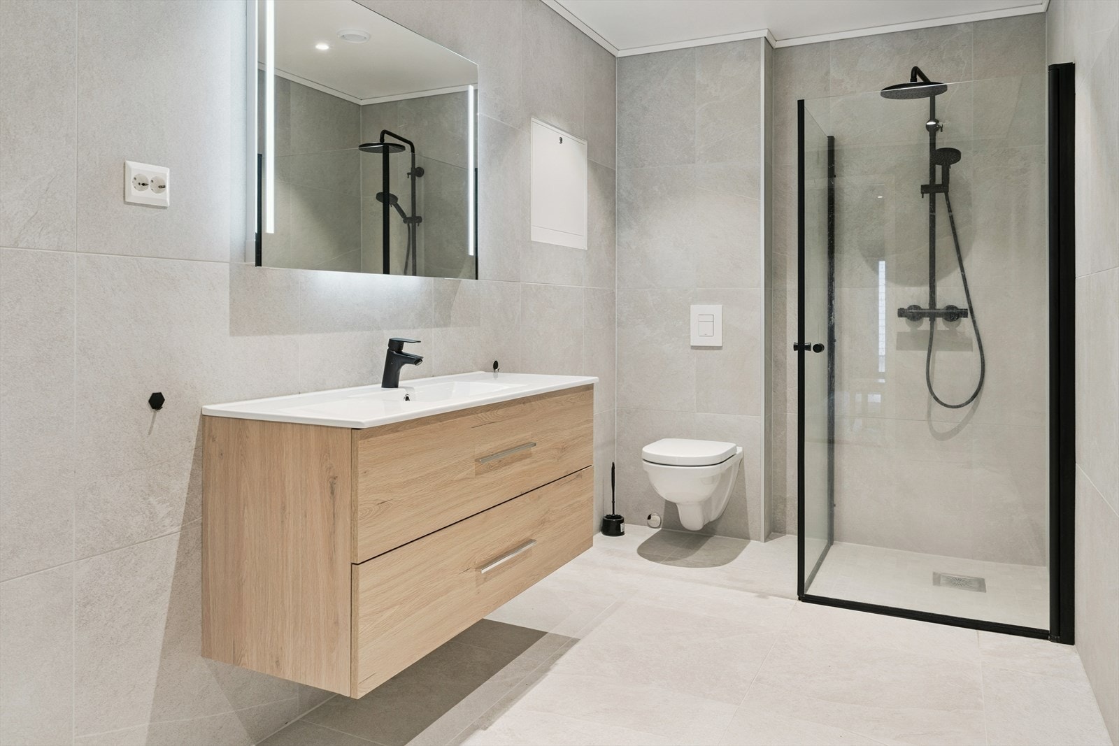 Lekkert bad med flotte kvaliteter Galleribilde